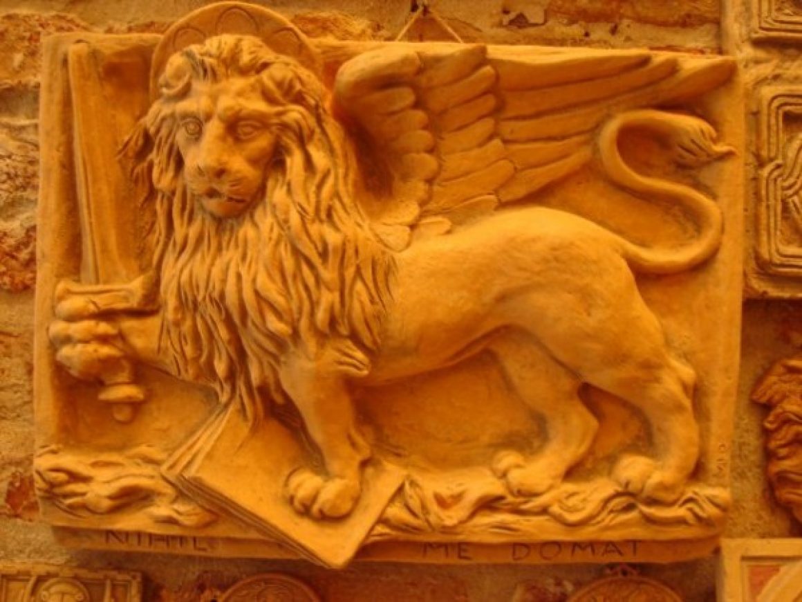 Lion de San Marco andante