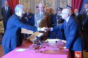 Close-to-hand-Masonic-Monti-Napolitano