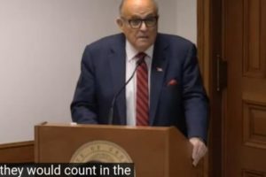 Giuliani_at_Georgia_Senate